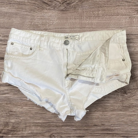 Free People Bone Color Shorts Size 29 - Picture 4 of 9